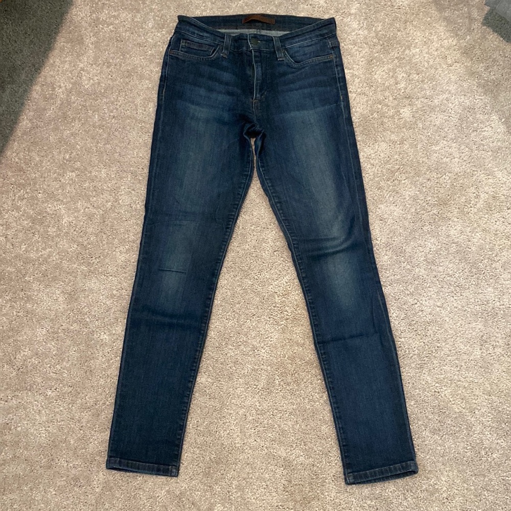 Women’s Joe’s Mid Rise Skinny Ankle jeans. Size 26